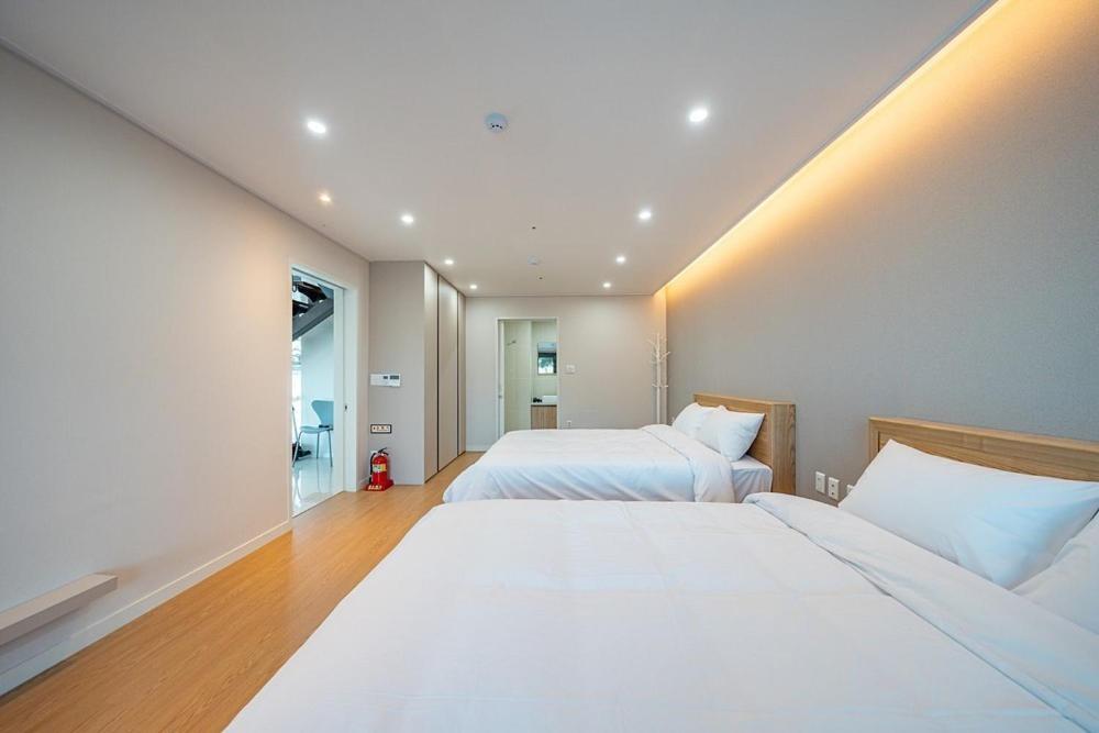 Отель Jecheon The Shine Cheongpung Номер фото